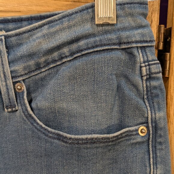 Levi's Mid Rise Skinny Jeans Size 4 - Picture 4 of 8